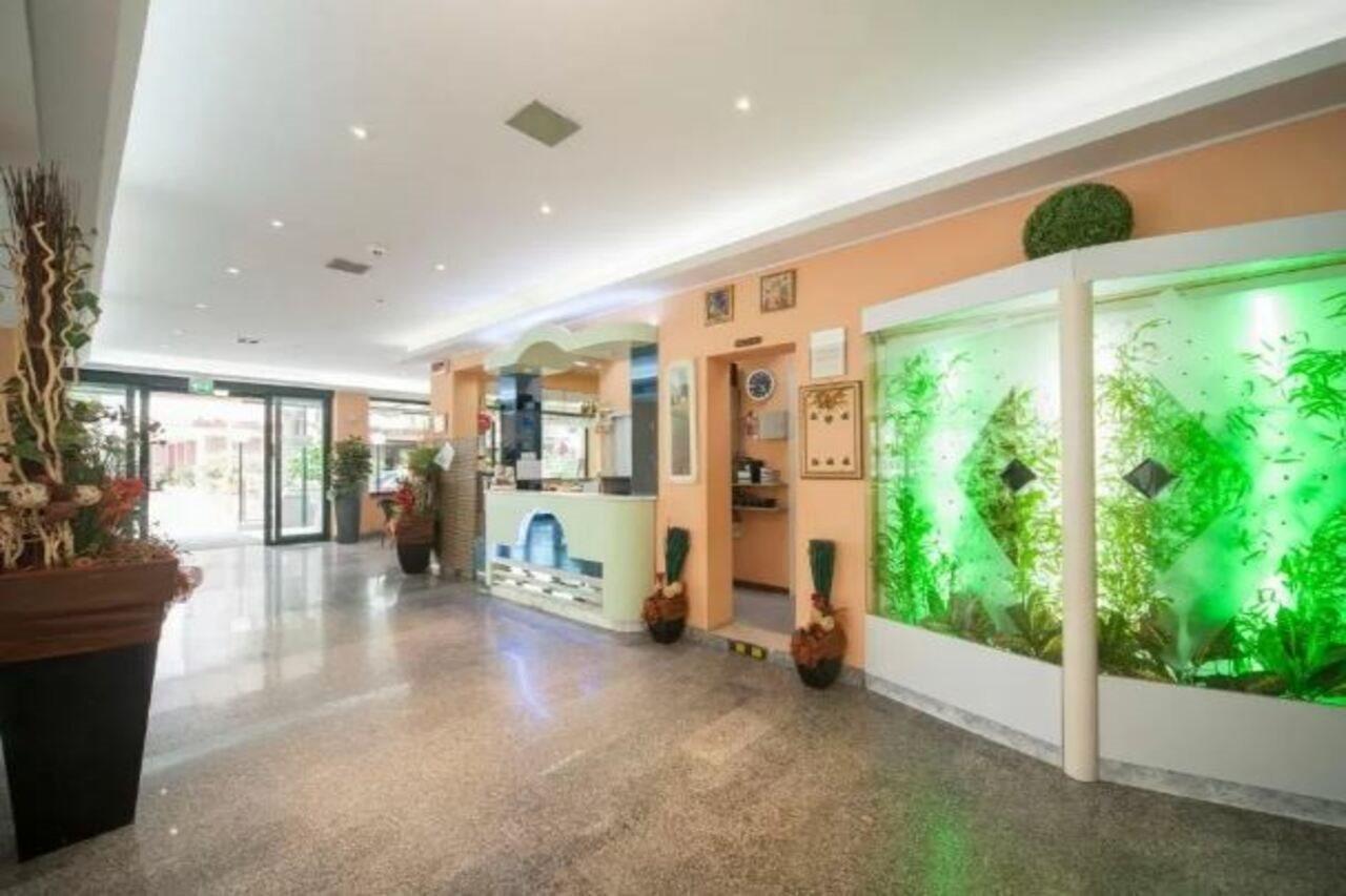 Hotel Gemini Rimini Eksteriør billede