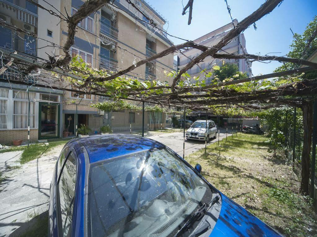 Hotel Gemini Rimini Eksteriør billede